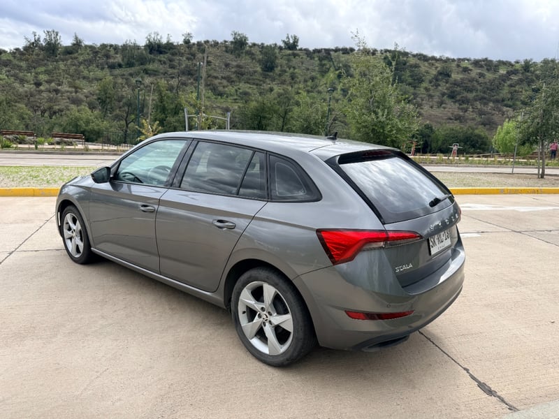 Skoda Scala Ambition 1.0 Turbo AT 2023 - Imagen 3 de 20