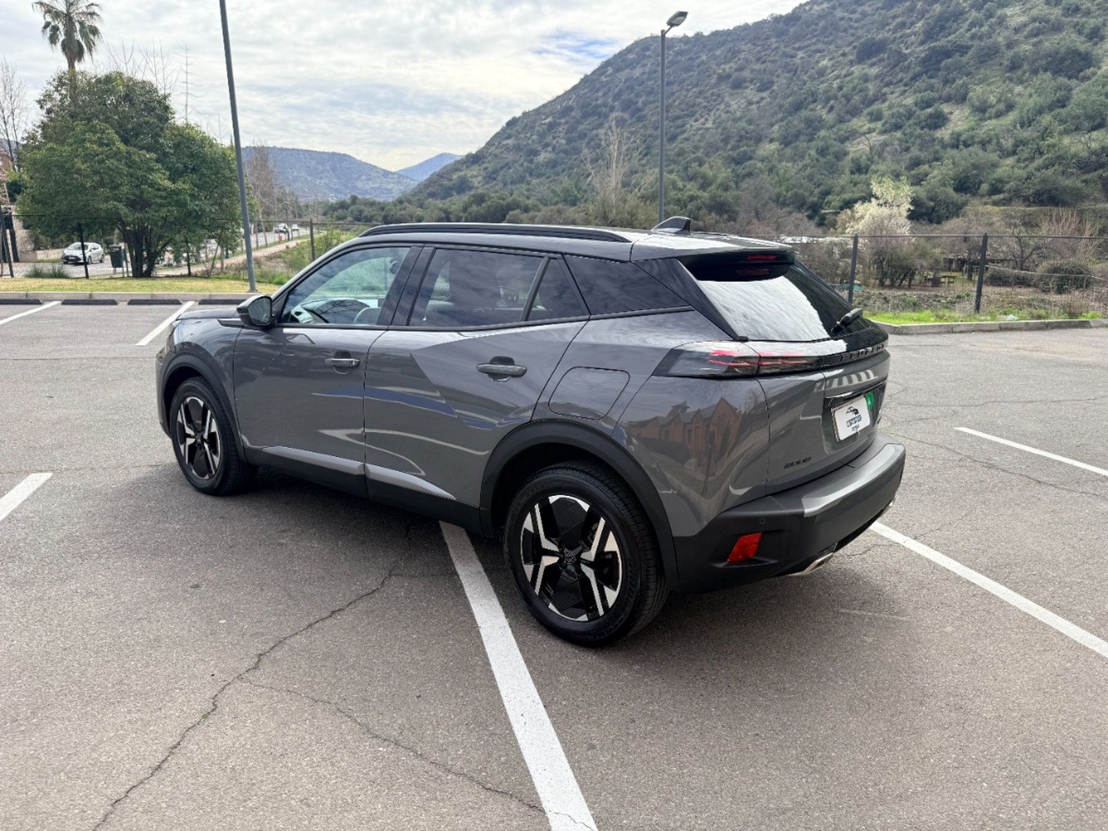 Peugeot 2008 Allure 1.2 Hybrido 2025 - Imagen 4 de 15