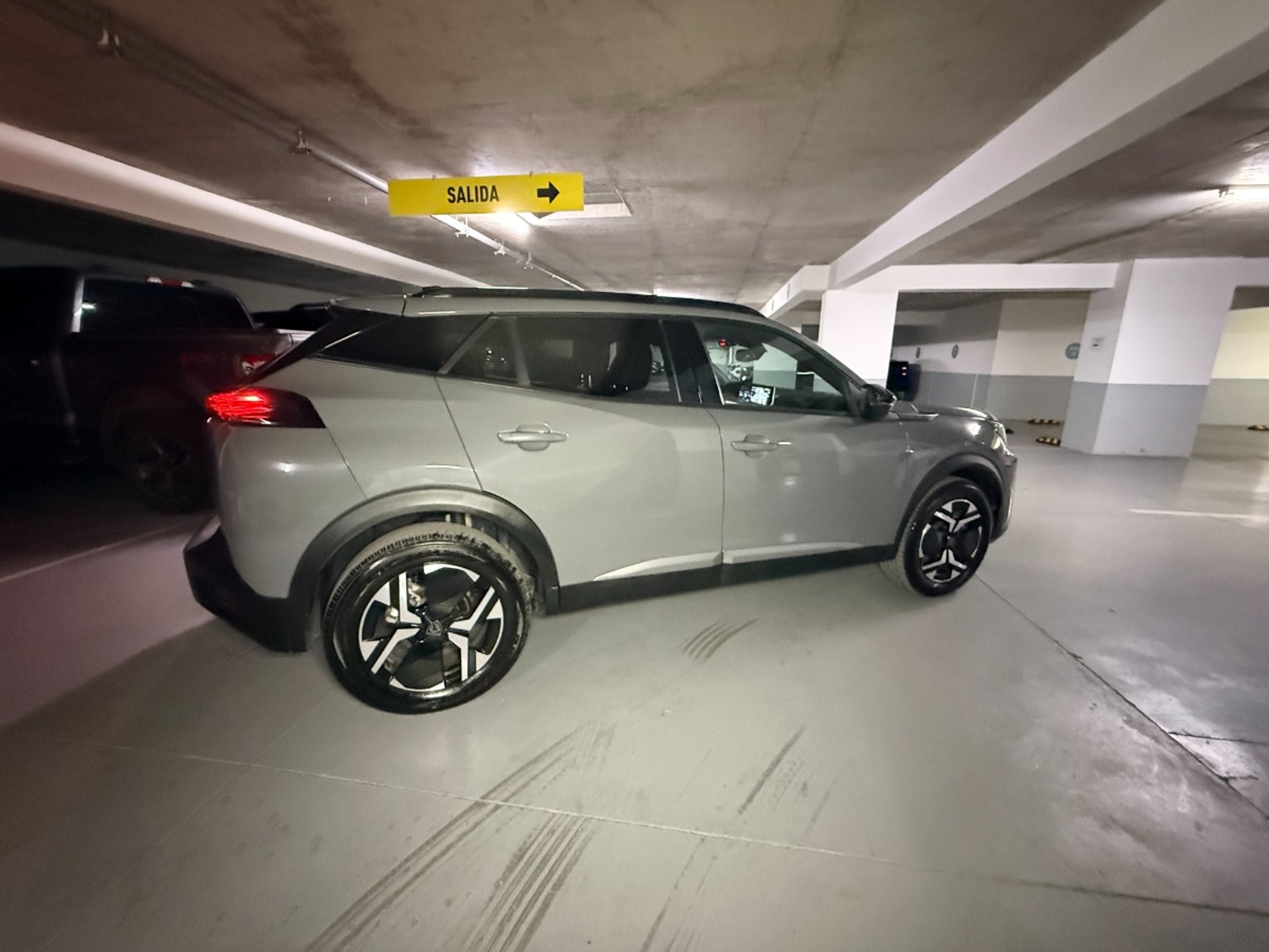 Peugeot 2008 Allure BlueHdi 1.5 Automatico 2025 - Imagen 6 de 20