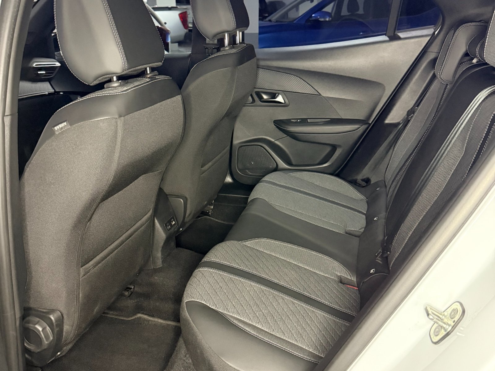 Peugeot 2008 Allure 130 Puretech 2025 - Imagen 20 de 20