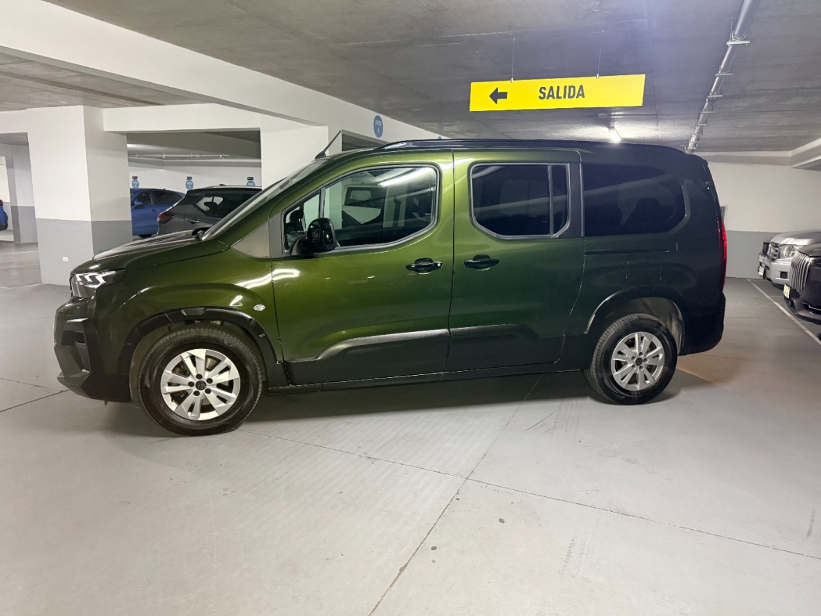 Peugeot Rifter Allure BlueHdi 1.5 Automatico 2025 - Foto 3 de 20