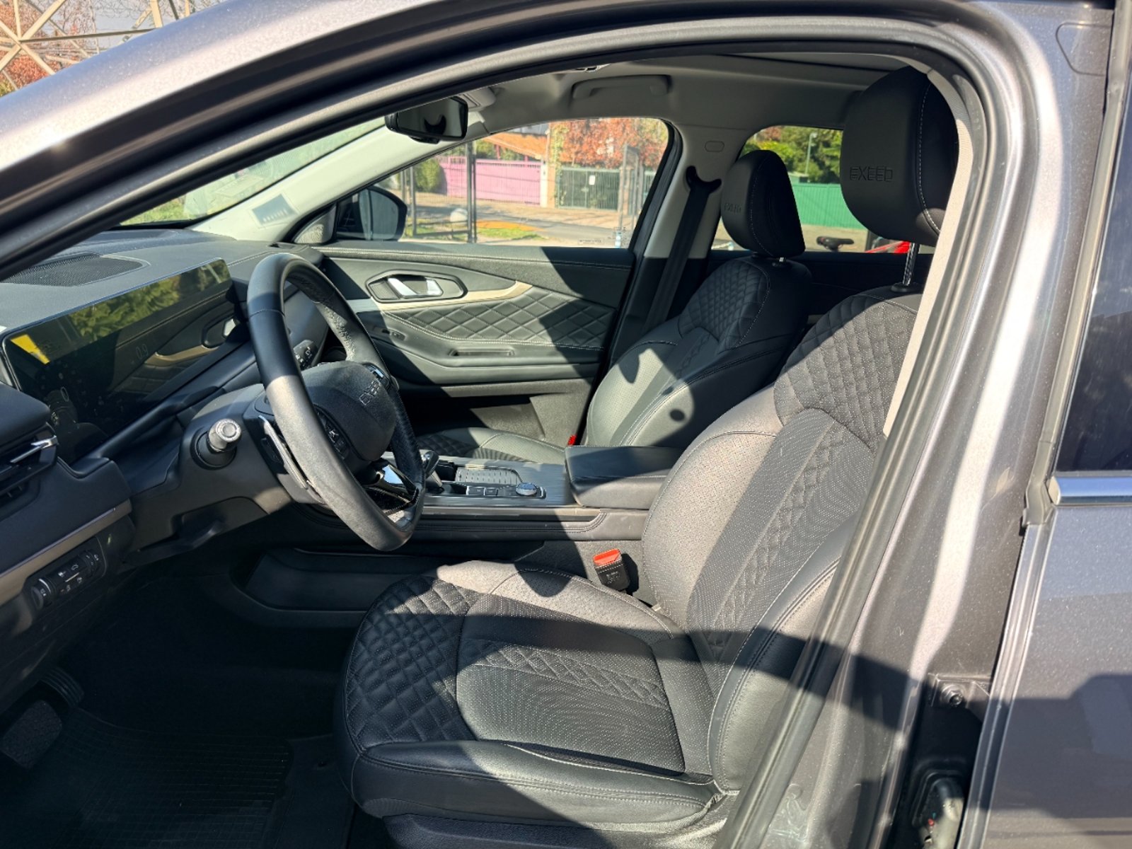 Exeed TxL 2.4 4x2 ulimited 2024 - Imagen 18 de 20