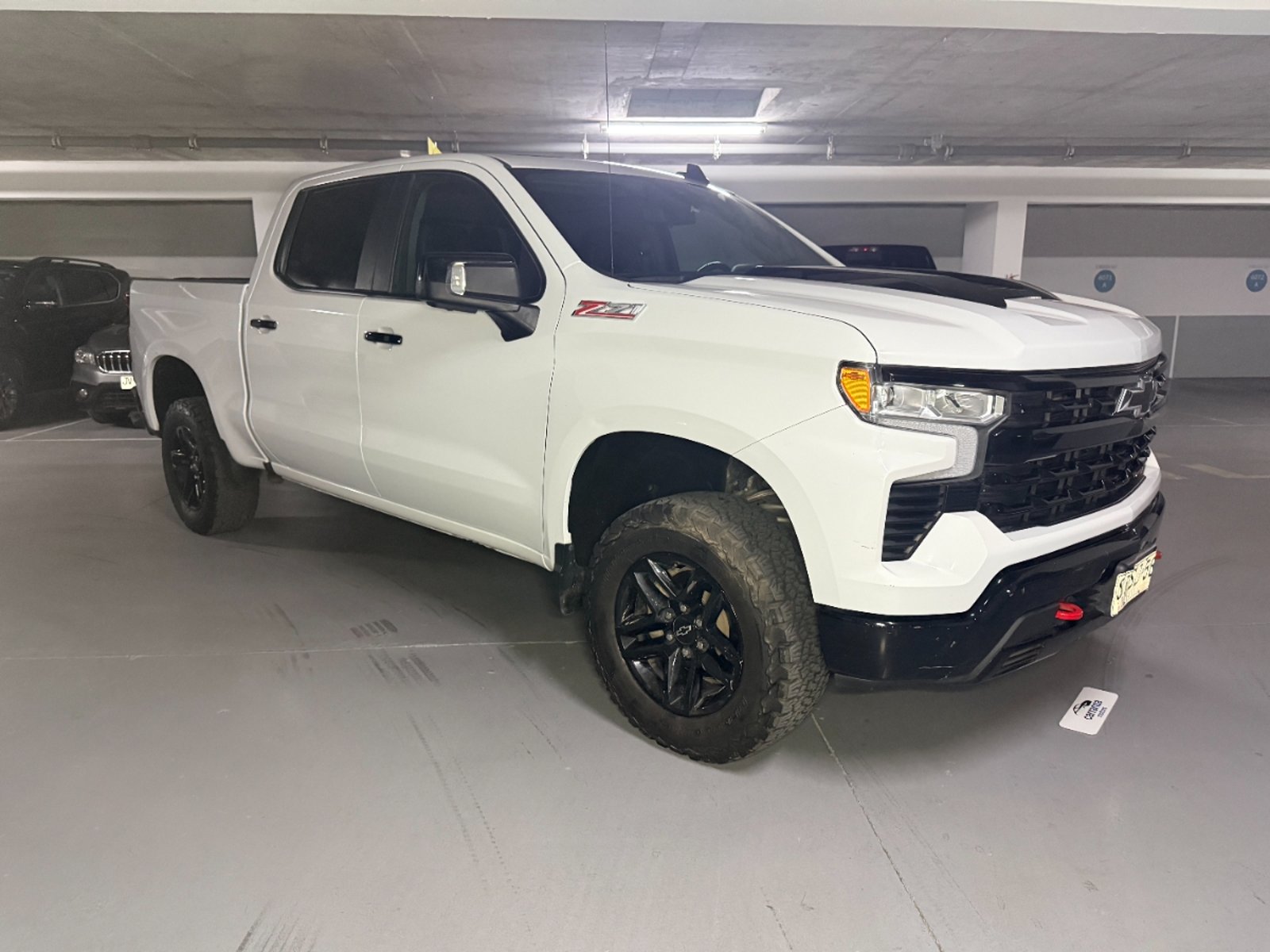 Chevrolet Silverado Trail Boss 2023 - Foto 2 de 20