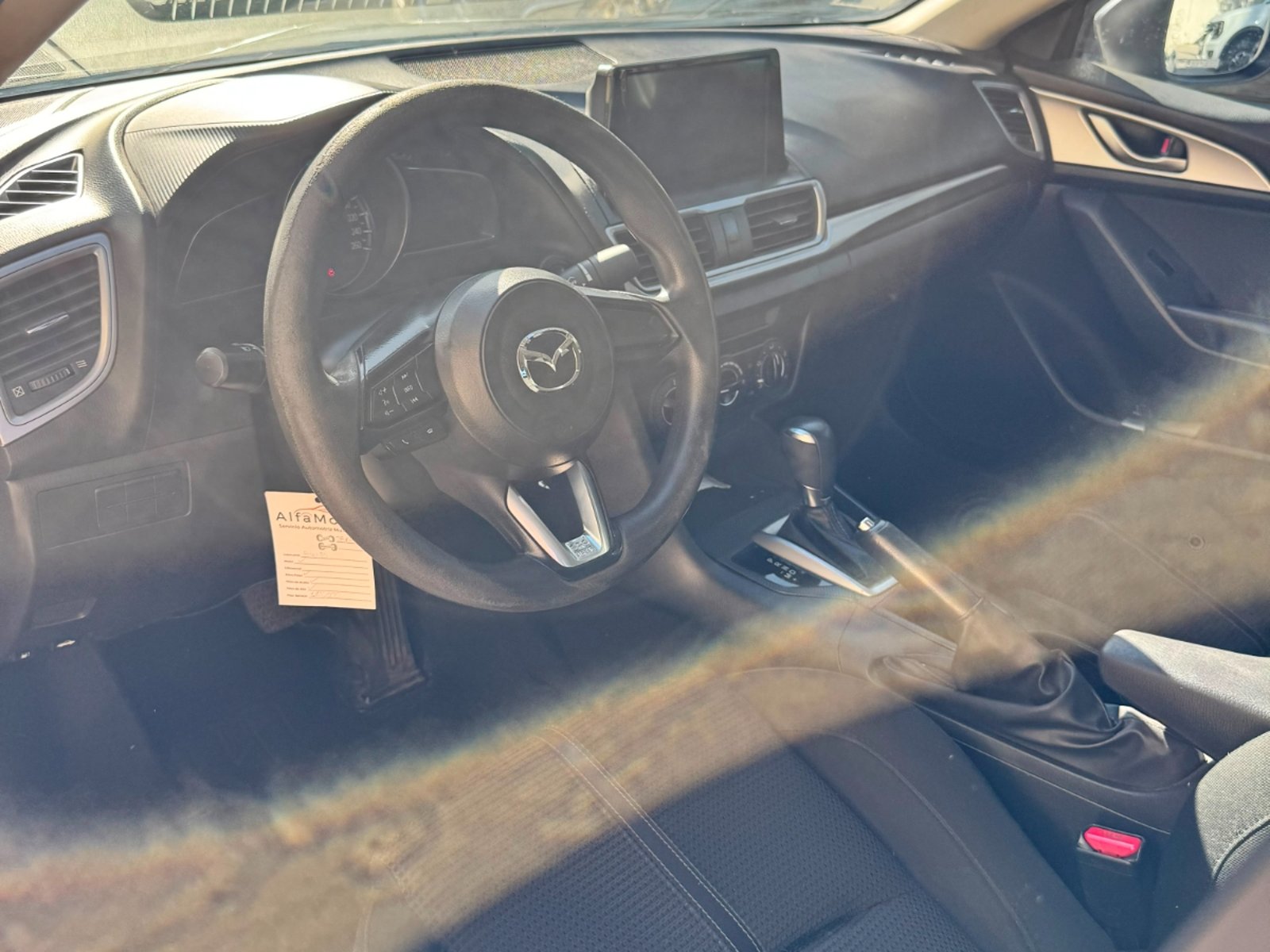 Mazda 3 1.6 Automatico 2017 - Imagen 13 de 15