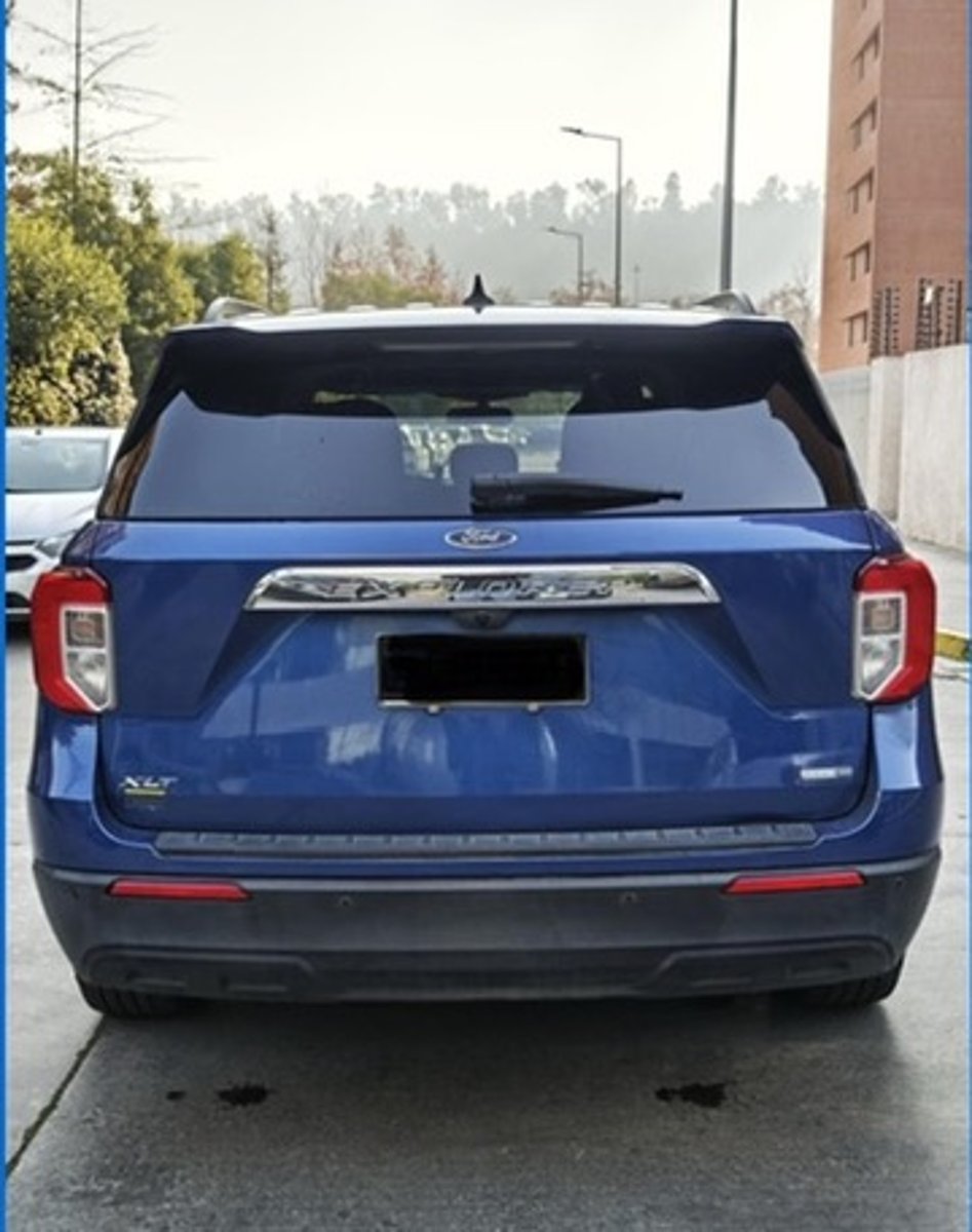 Ford Explorer XLT 2022 - Imagen 4 de 16
