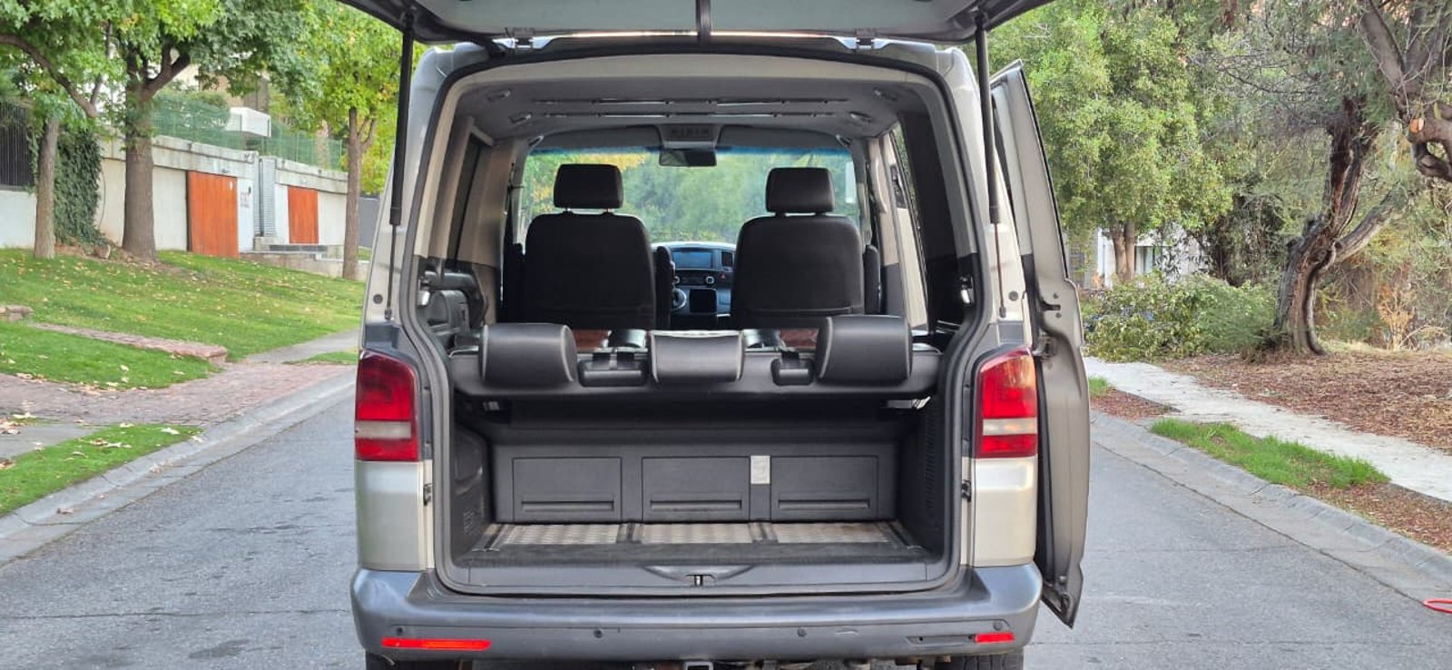 Volkswagen California MULTIVAN 2014 - Imagen 11 de 13