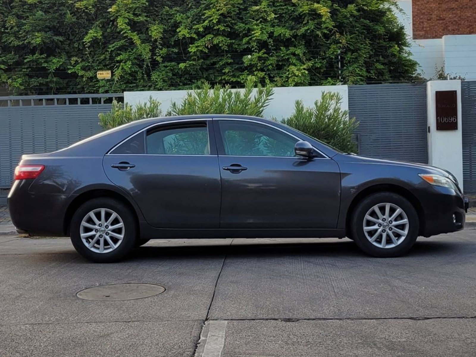 Toyota Camry XEI 2010 - Imagen 4 de 17