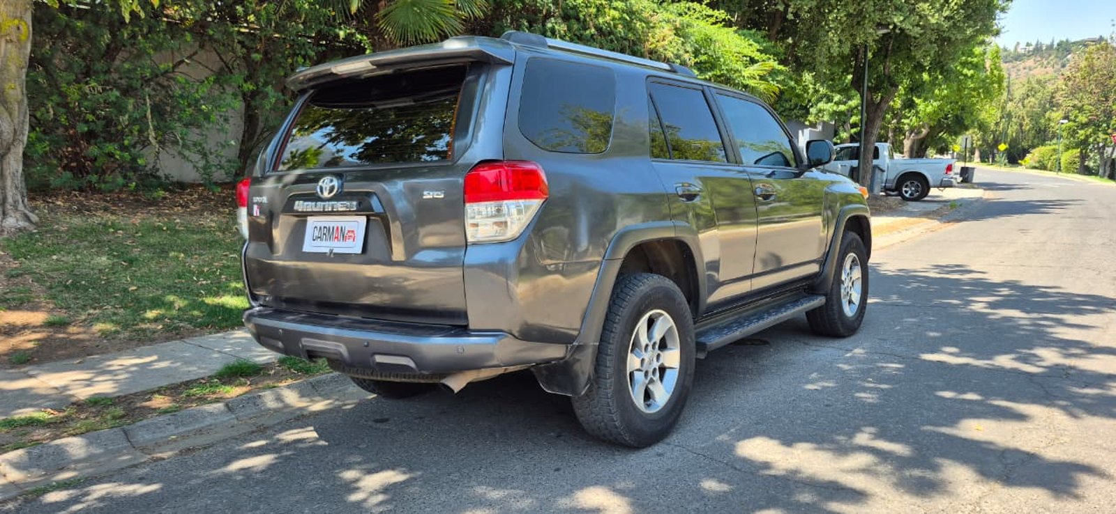 Toyota 4 Runner SR5 4X4 3 CORRIDAS 2012 - Imagen 5 de 9