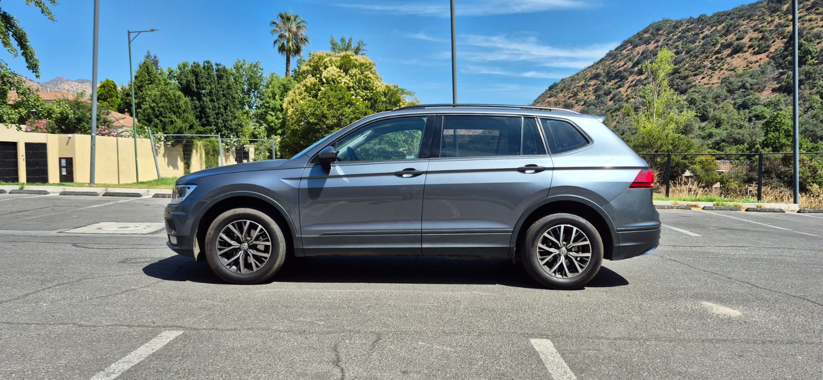 Volkswagen Tiguan 1.4 TSI AT DSG 3 CORRIDAS 2022 - Imagen 5 de 12