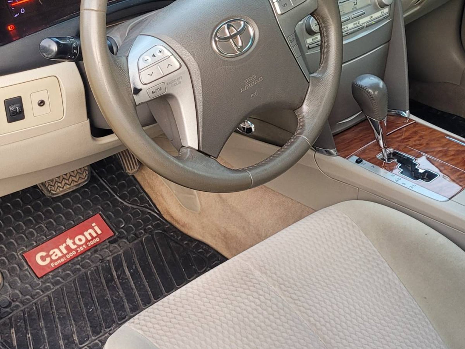 Toyota Camry XEI 2010 - Imagen 12 de 17