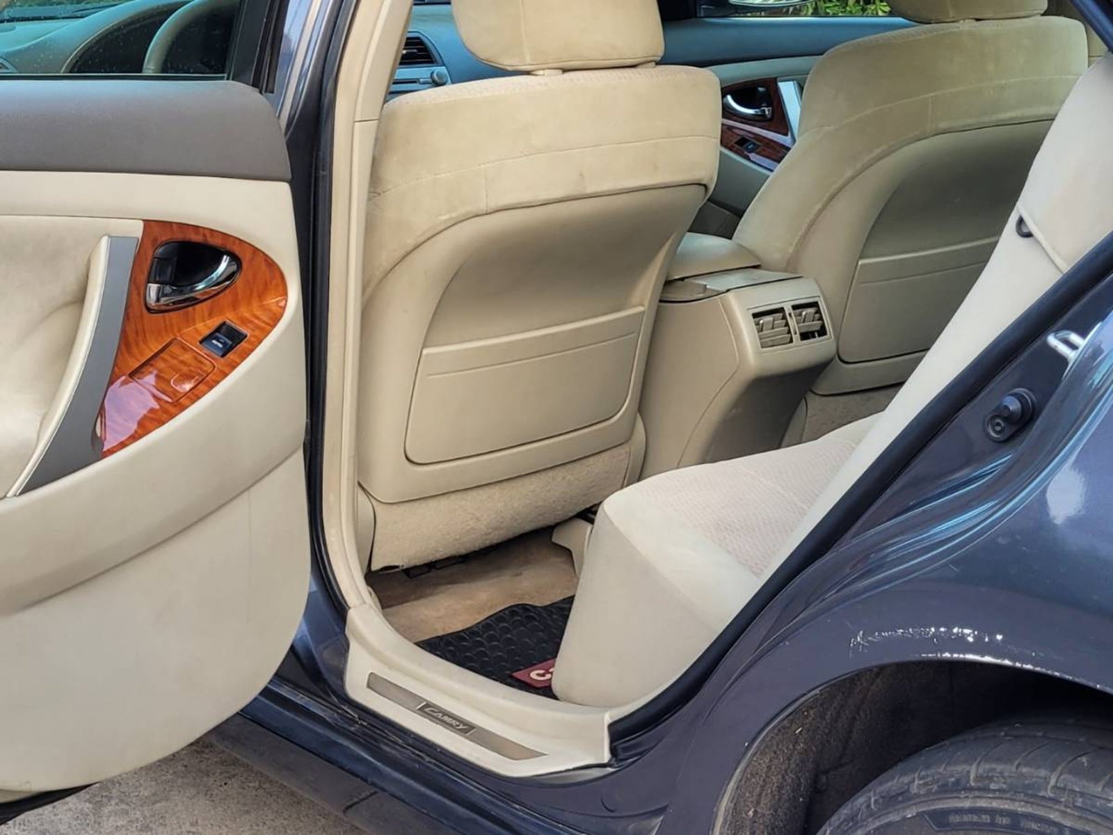 Toyota Camry XEI 2010 - Imagen 13 de 17
