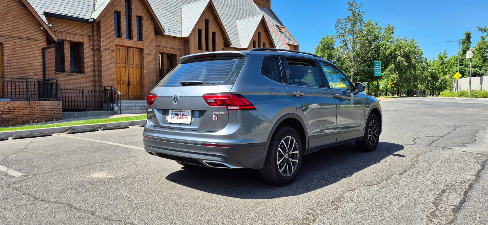 Volkswagen Tiguan 1.4 TSI AT DSG 3 CORRIDAS 2022 - Imagen 8 de 12