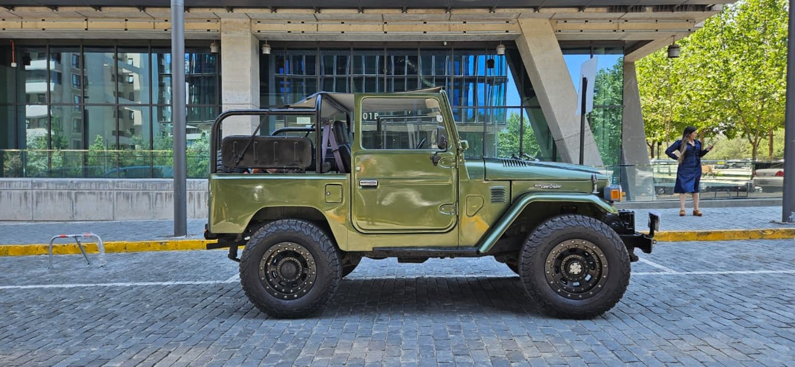 Toyota FJ 40 1981 - Imagen 5 de 12