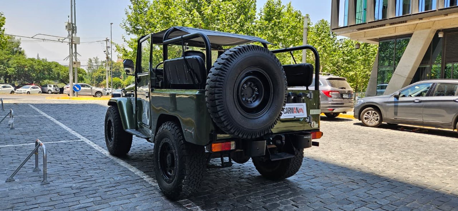Toyota FJ 40 1981 - Imagen 6 de 12