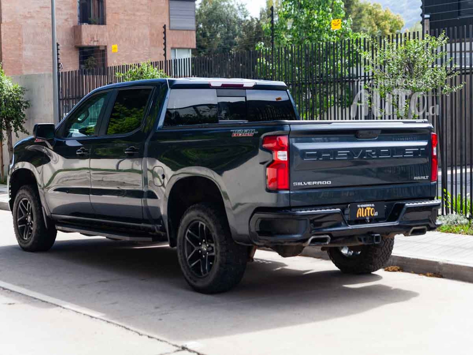 Chevrolet Silverado 2021 - Foto 3 de 20