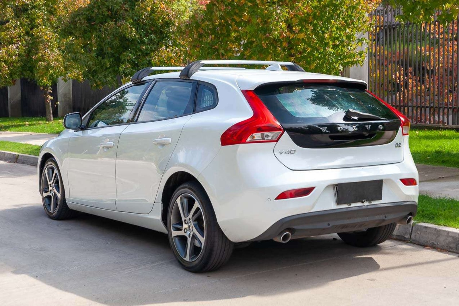 VOLVO V40 2019 - Imagen 3 de 19