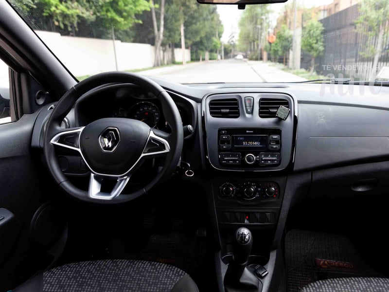 Renault Symbol 2023 - Imagen 13 de 15
