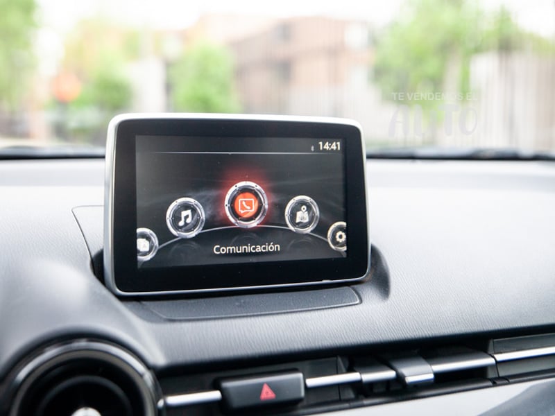 Mazda 2 2017 - Imagen 10 de 17