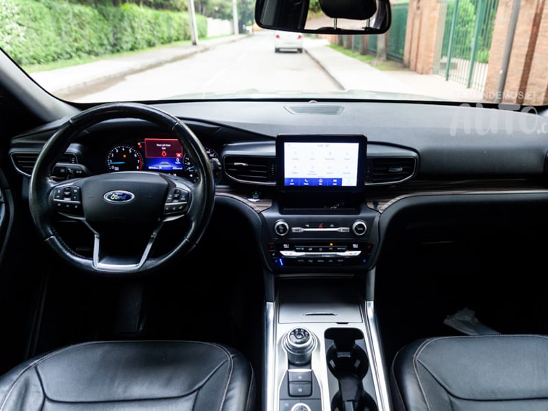 Ford Explorer 2021 - Imagen 18 de 20