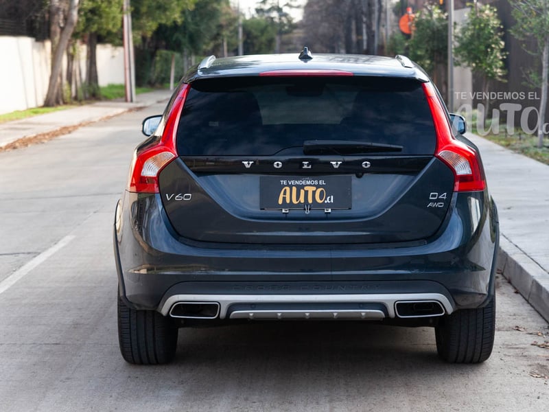 Volvo V60 Cross Country 2018 - Imagen 4 de 19