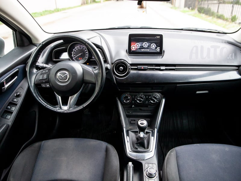 Mazda 2 2017 - Imagen 15 de 17