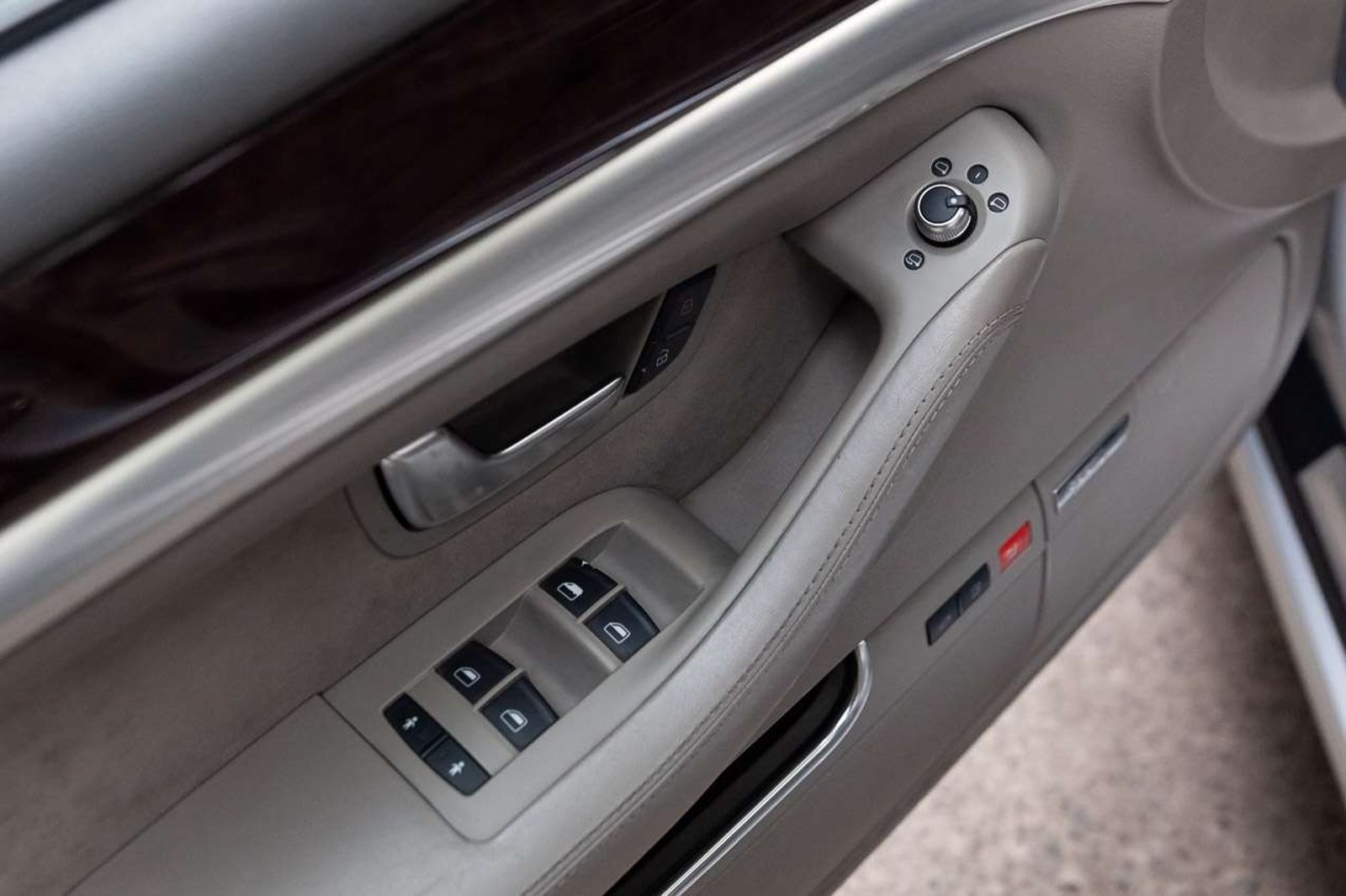 AUDI S8 2008 - Imagen 18 de 20
