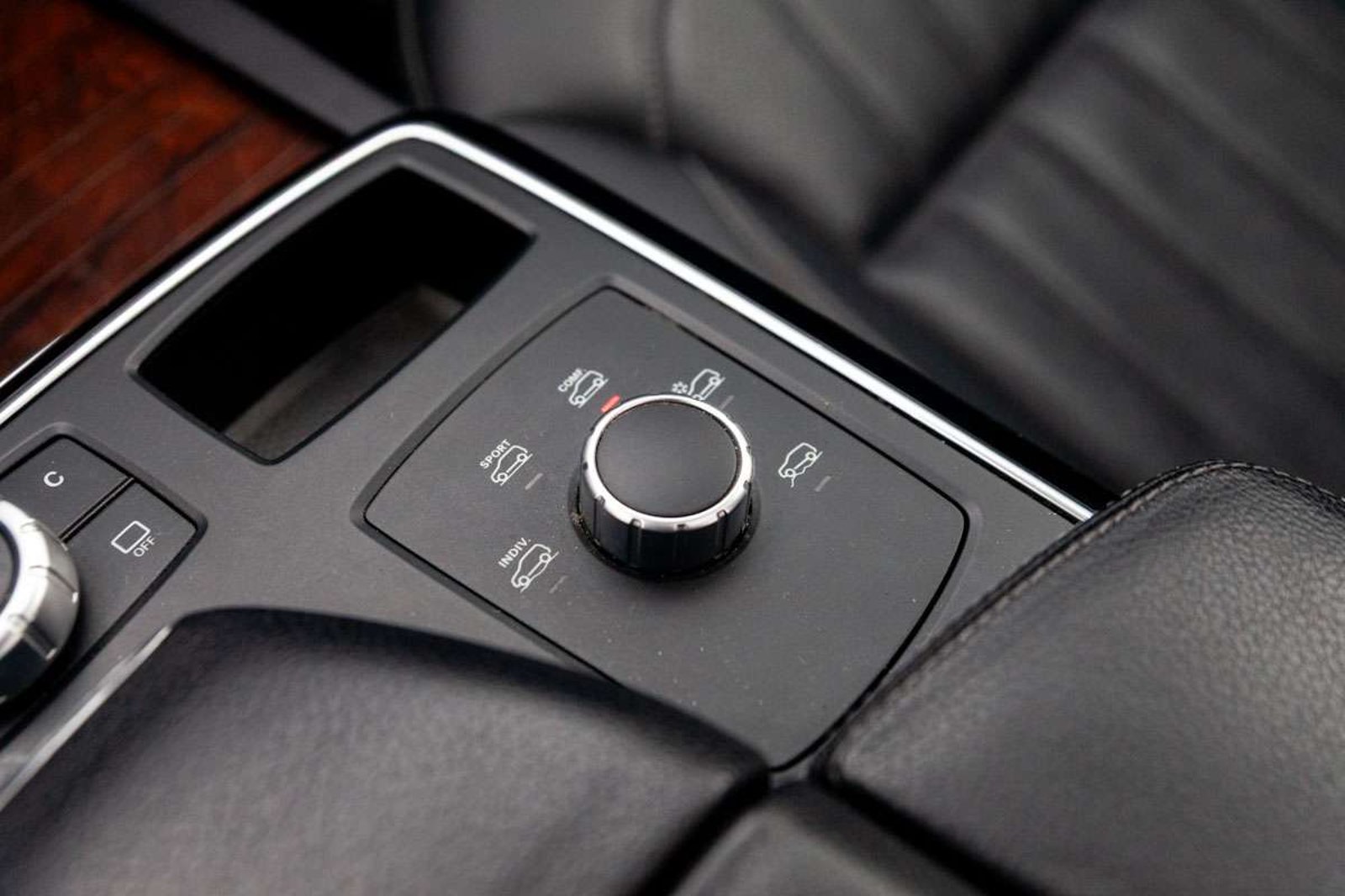 MERCEDES BENZ GLE400 2018 - Imagen 18 de 20