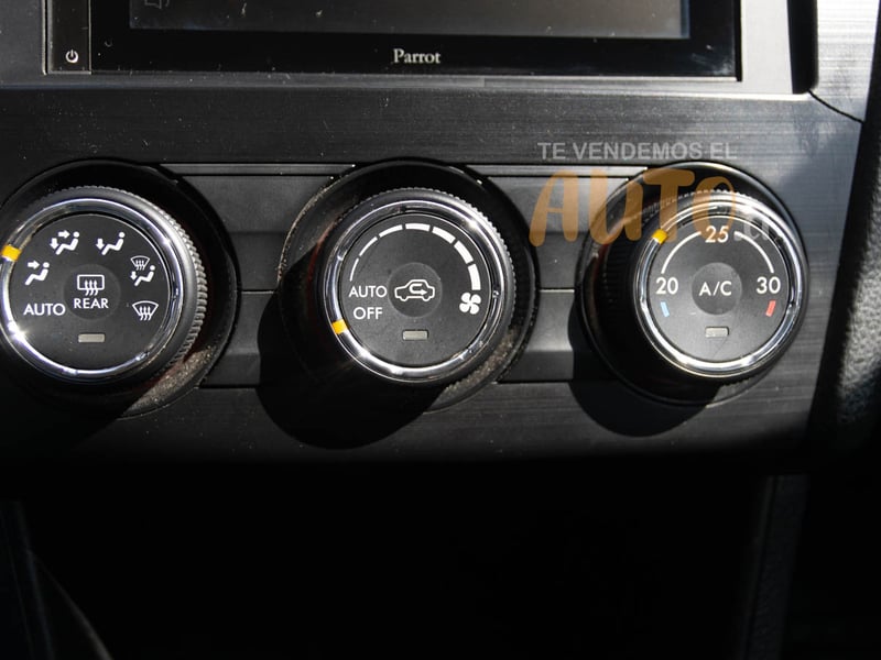 Subaru XV 2015 - Imagen 10 de 17