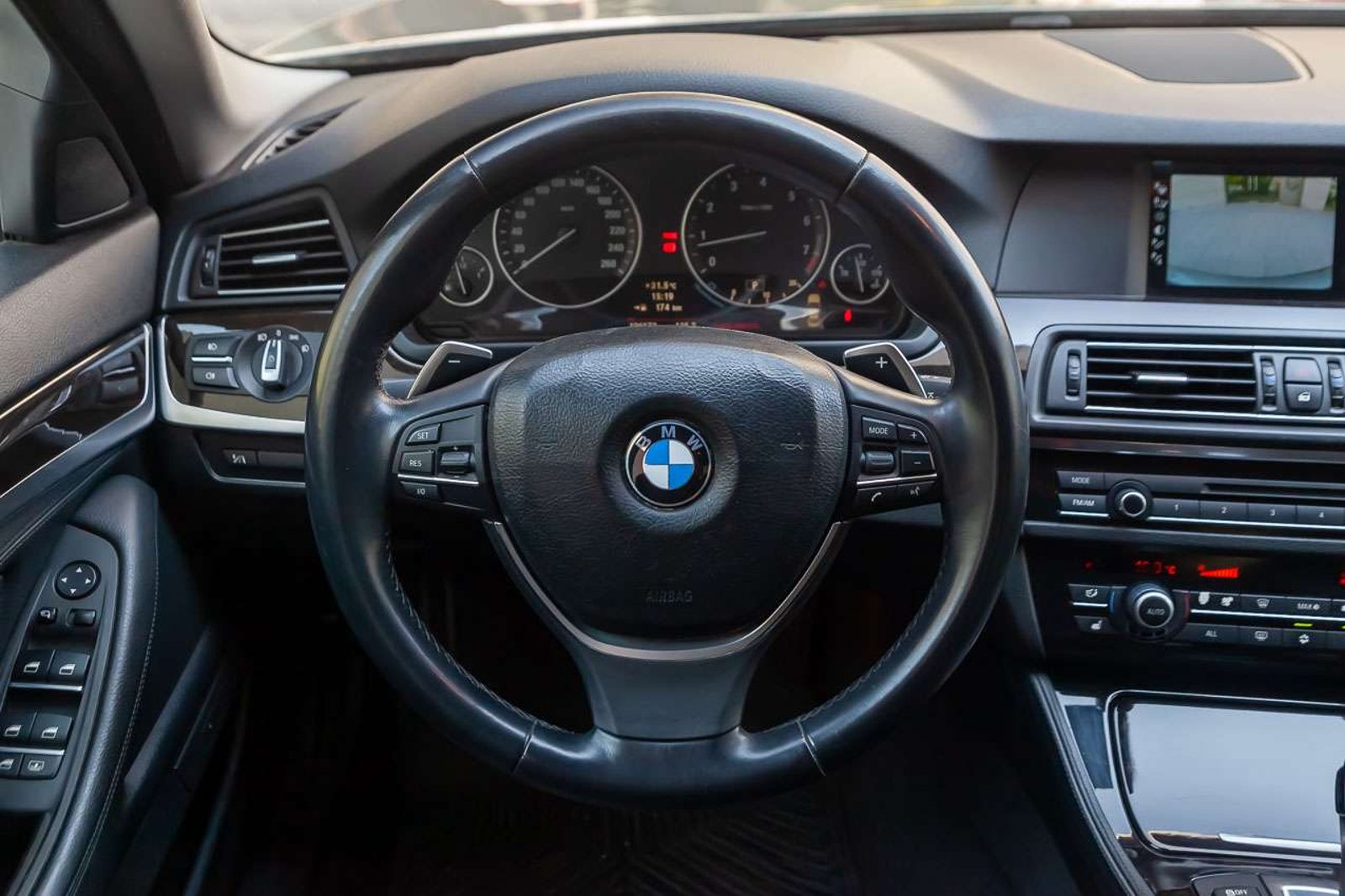 BMW 550i 2011 - Imagen 18 de 18