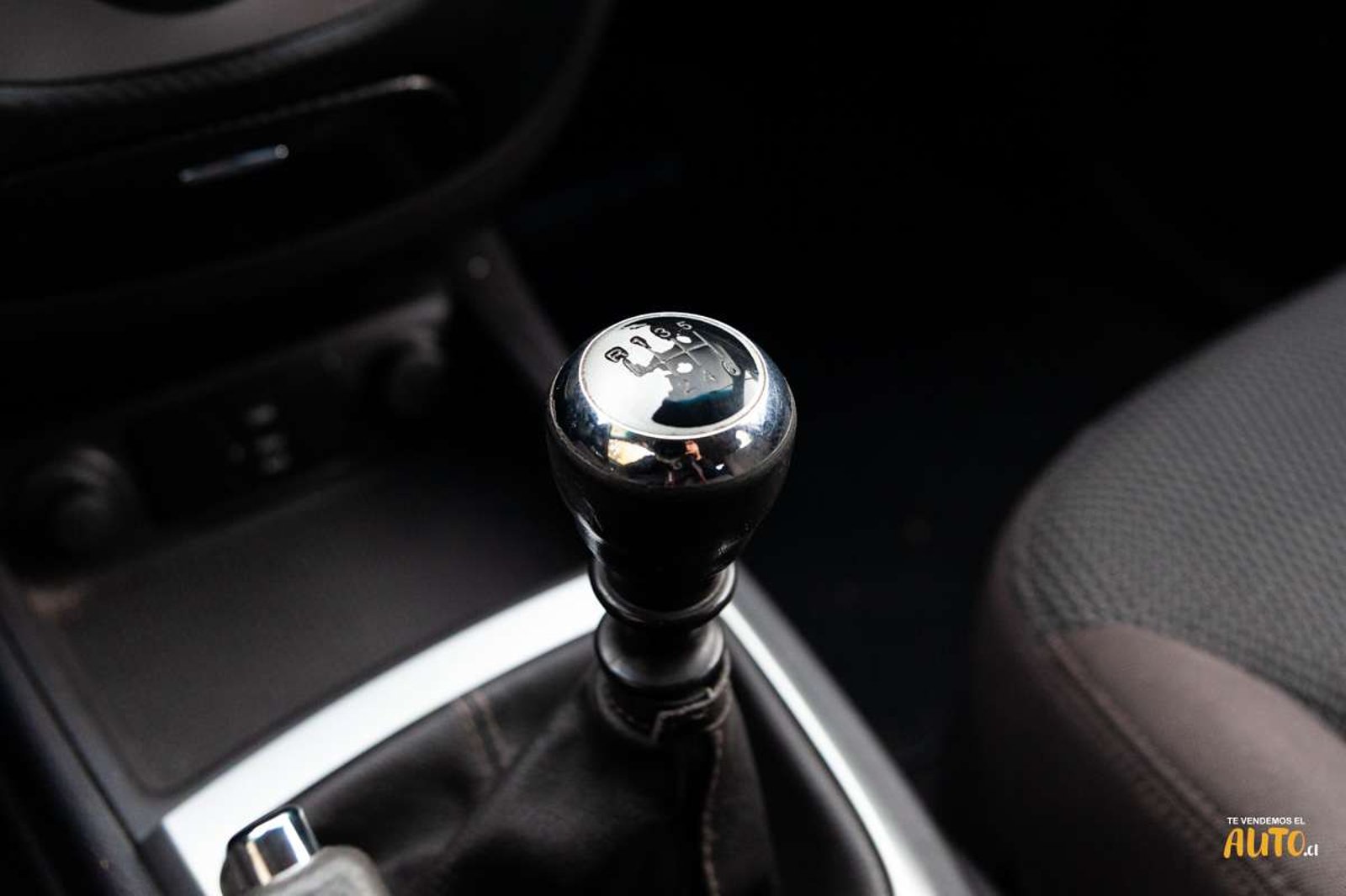 HYUNDAI Santa Fe 2011 - Imagen 13 de 17