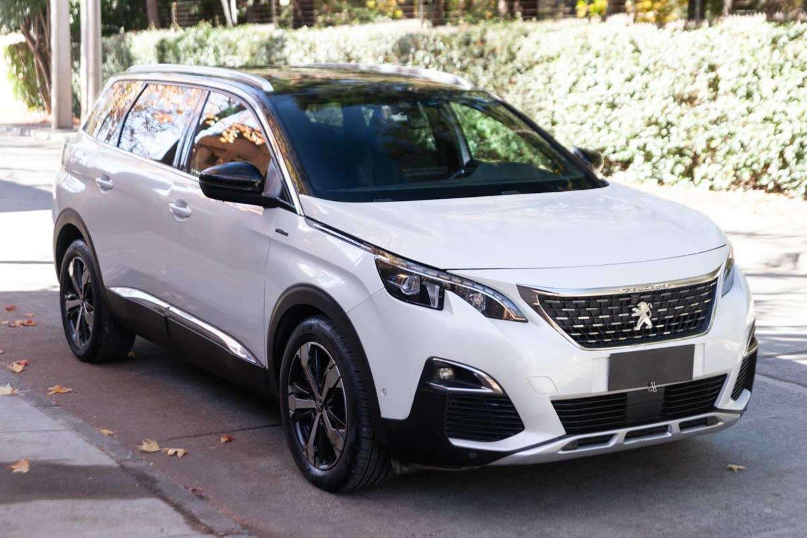 PEUGEOT 5008 2021 - Imagen 6 de 18