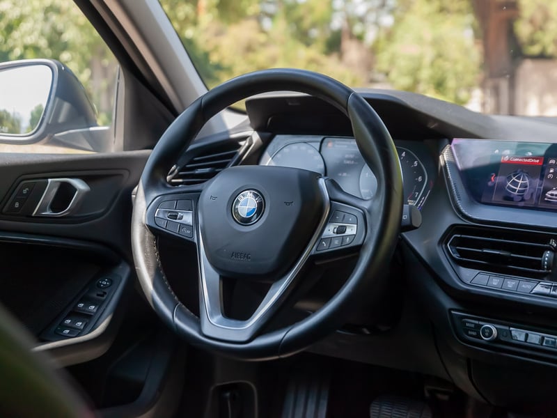 BMW 118i 2021 - Imagen 18 de 19
