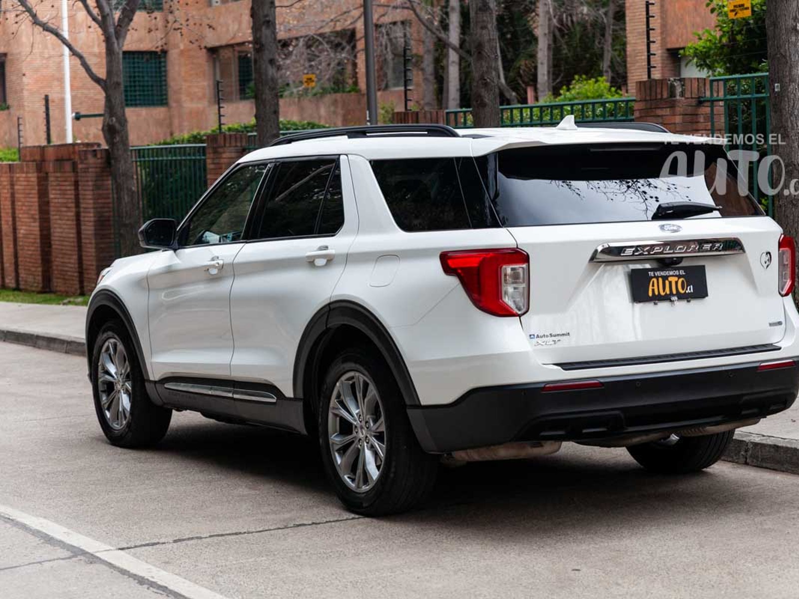 Ford Explorer 2022 - Foto 3 de 20