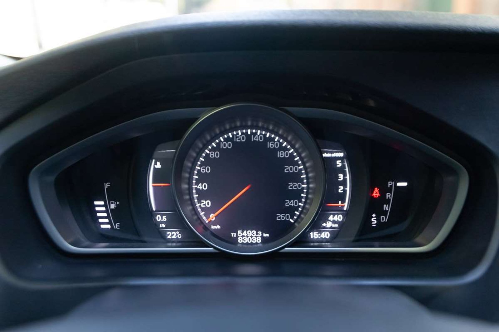 VOLVO V40 2019 - Imagen 8 de 18