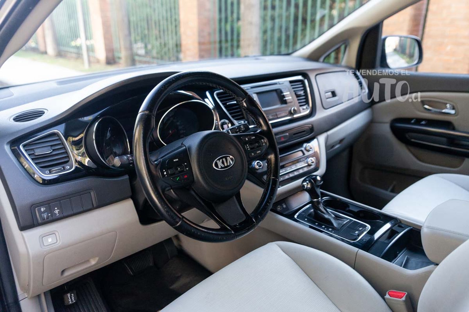 Kia Grand Carnival 2016 - Imagen 7 de 18