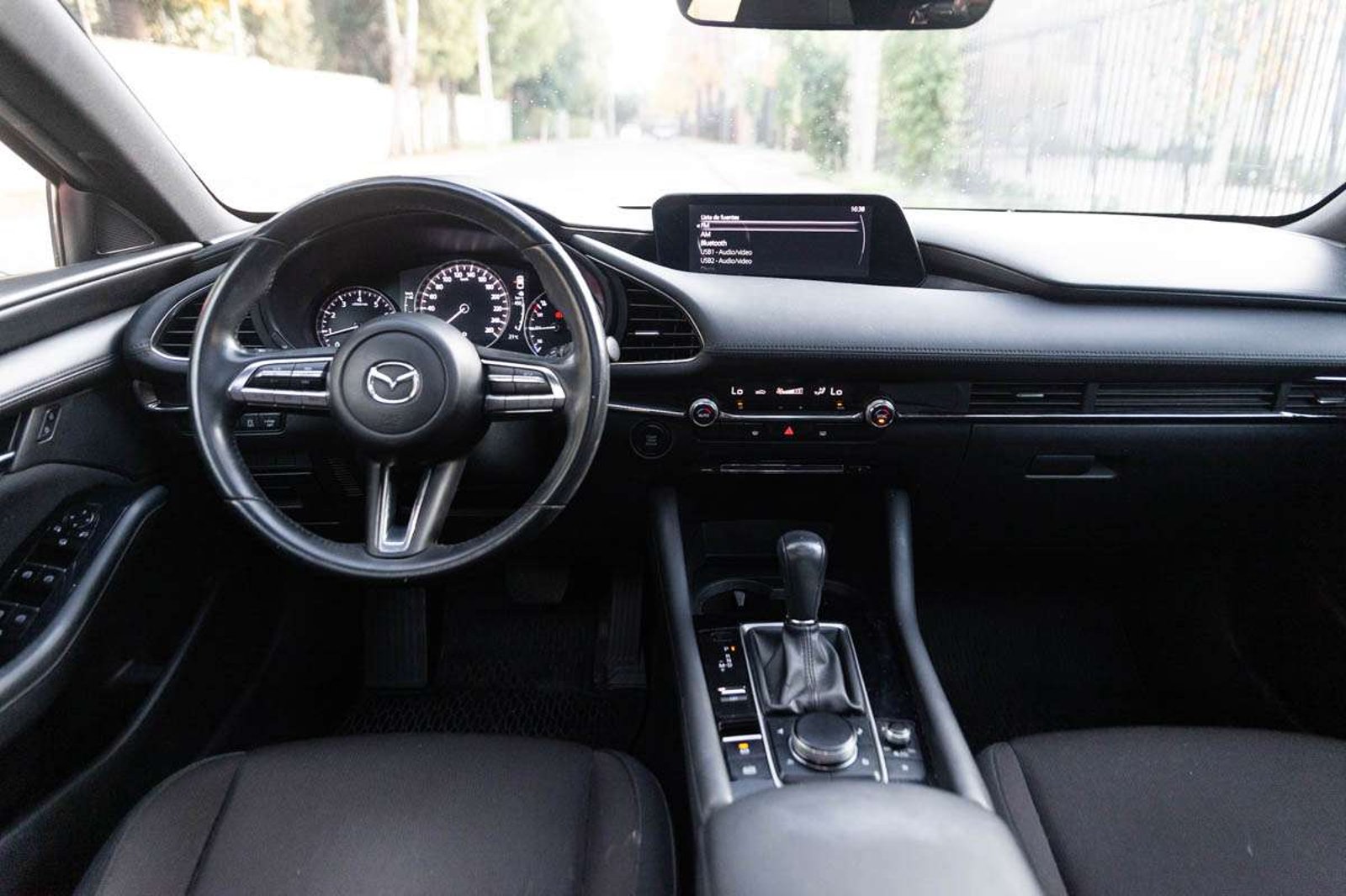MAZDA 3 2021 - Imagen 18 de 20