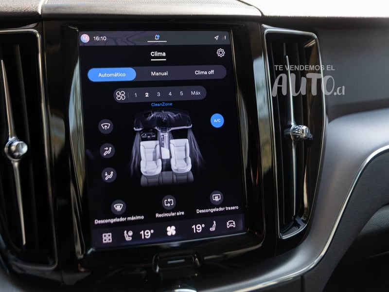 Volvo XC60 2022 - Imagen 13 de 19
