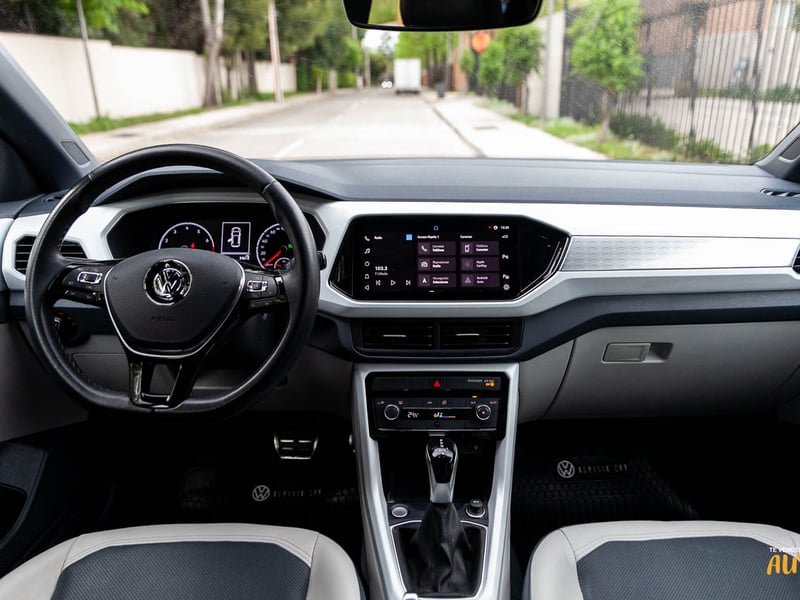 Volkswagen T-cross 2022 - Imagen 16 de 18