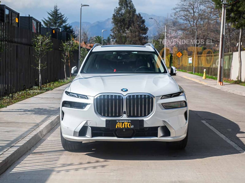 BMW X7 2024
