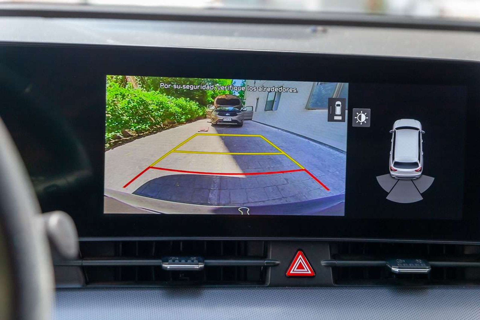 KIA Sportage 2023 - Imagen 12 de 19