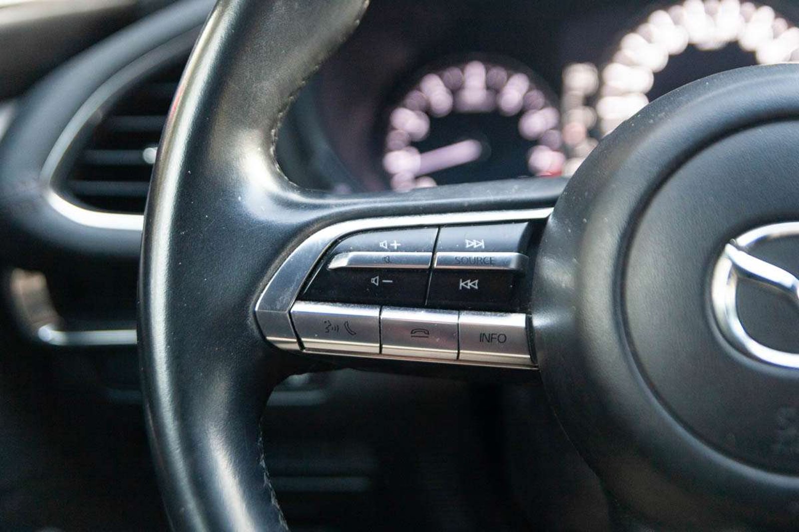 MAZDA 3 2021 - Imagen 9 de 20