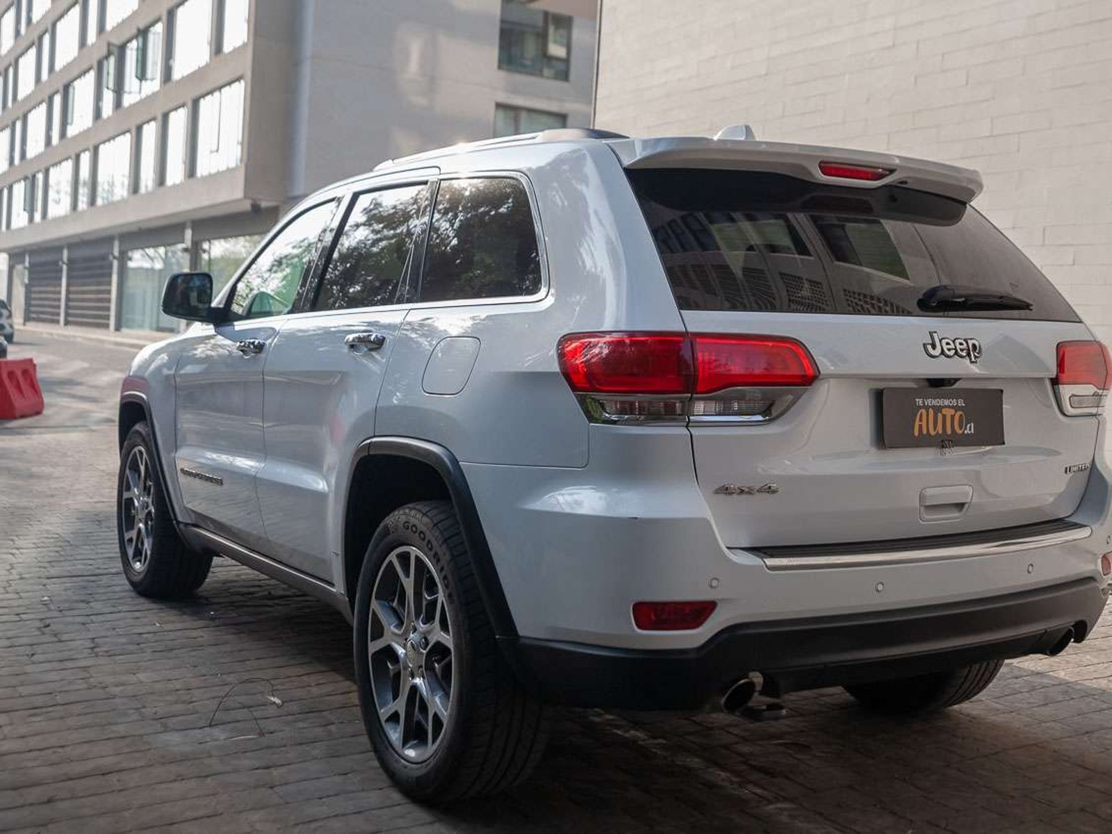 Jeep Grand Cherokee 2019 - Foto 3 de 20