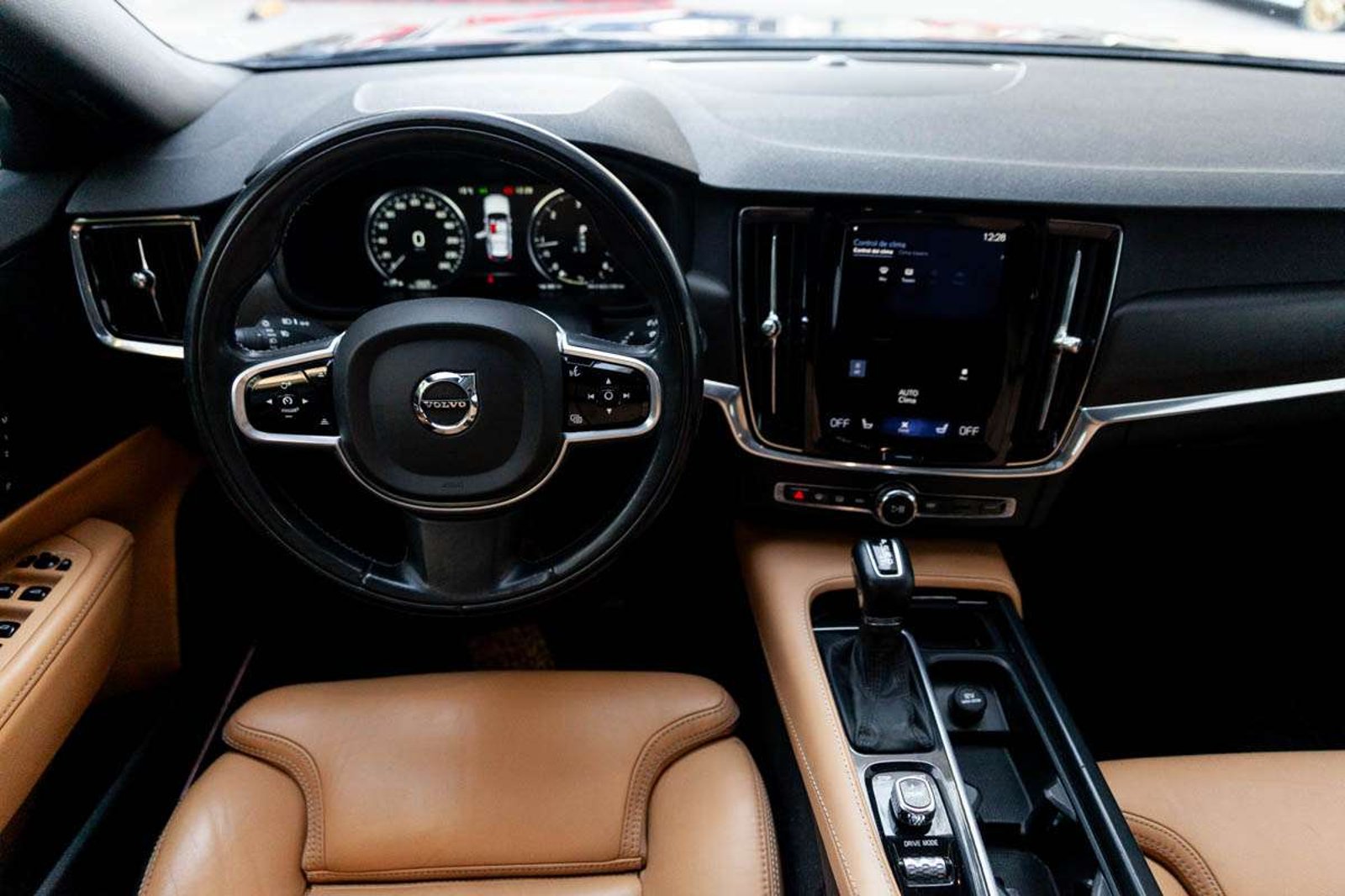 VOLVO V90 2017 - Imagen 18 de 18
