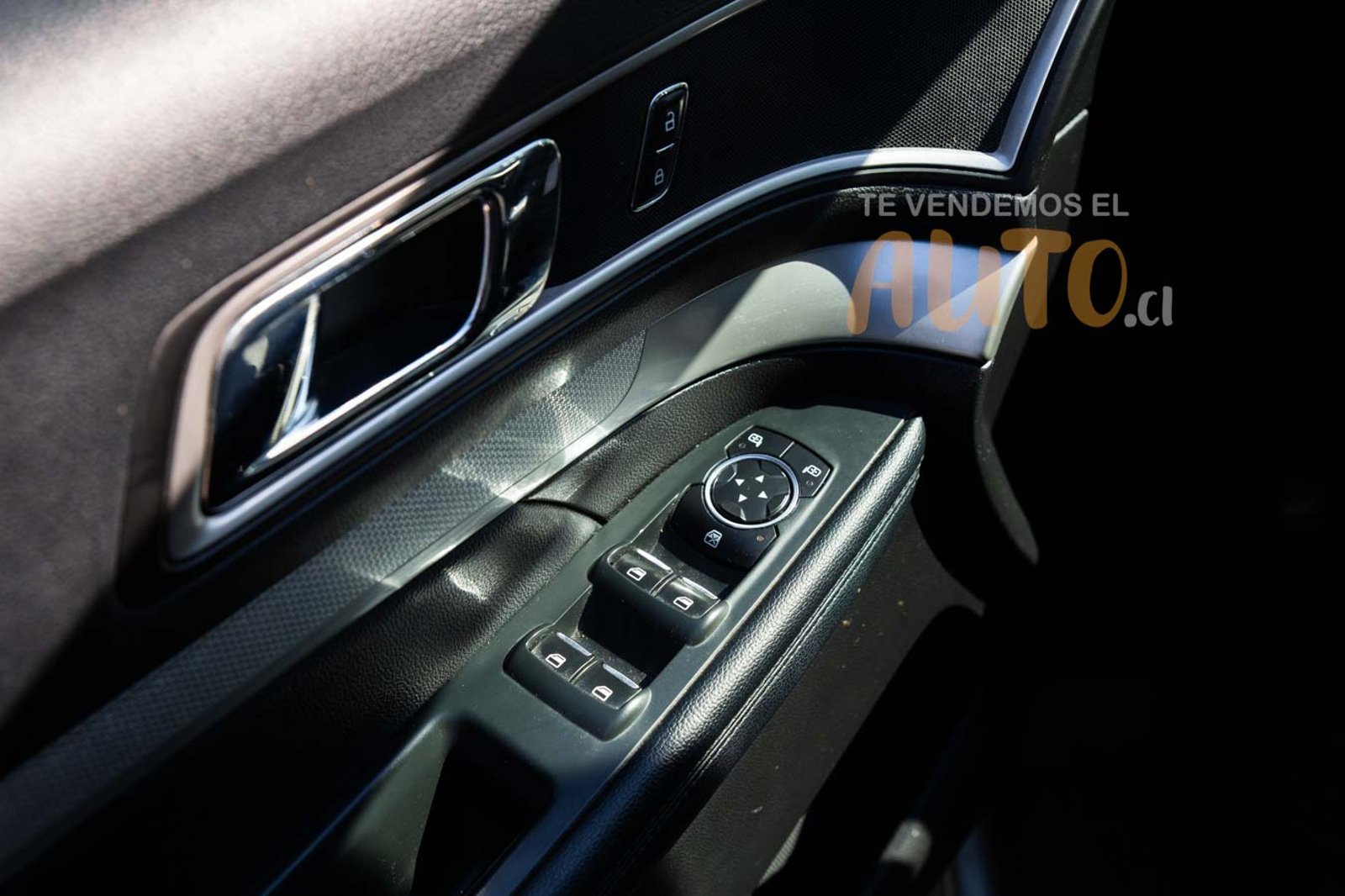 Ford EXPLORER 2018 - Imagen 16 de 19