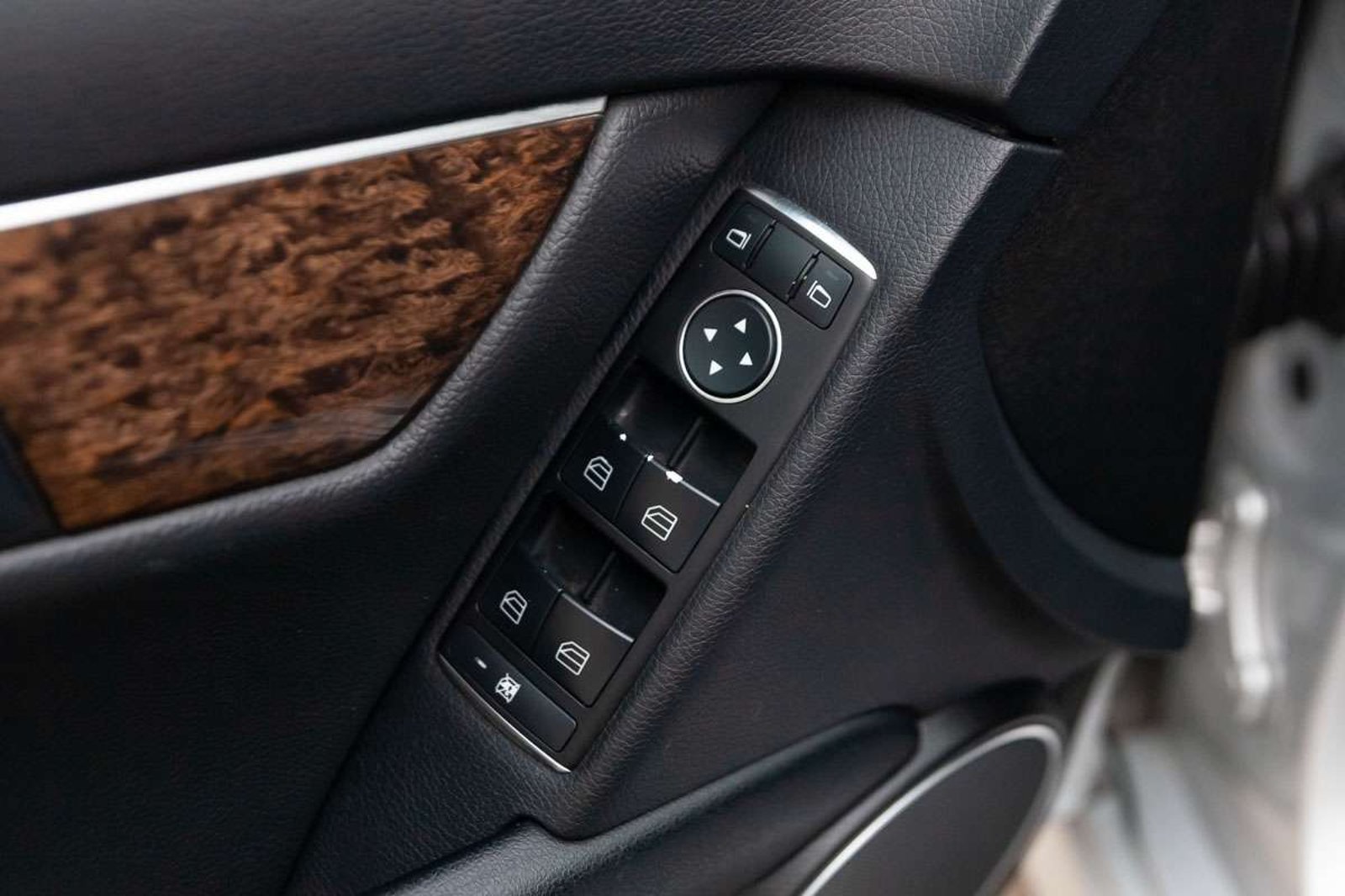 MERCEDES BENZ C200 2013 - Imagen 16 de 20