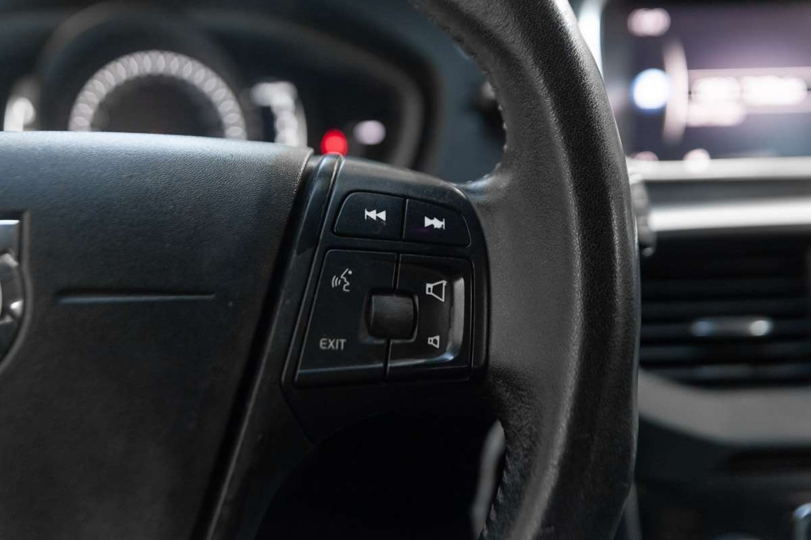 VOLVO V40 2019 - Imagen 10 de 18