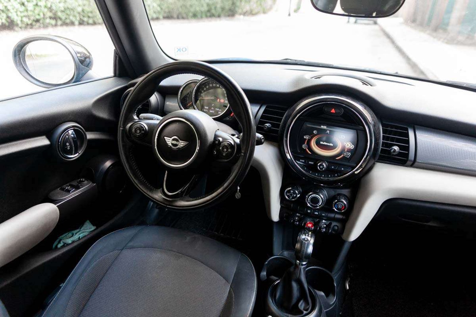 MINI Cooper 2019 - Imagen 17 de 18