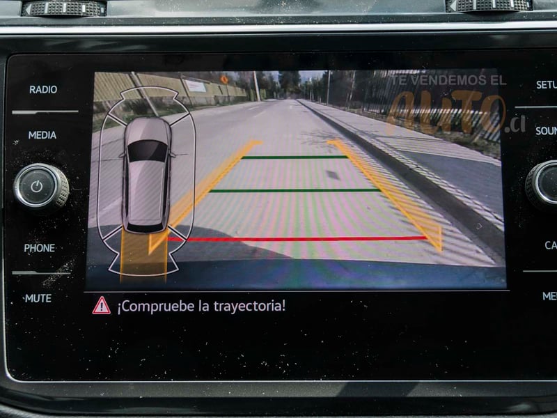 Volkswagen TIGUAN 1.4 TFSI 2021 - Imagen 14 de 17