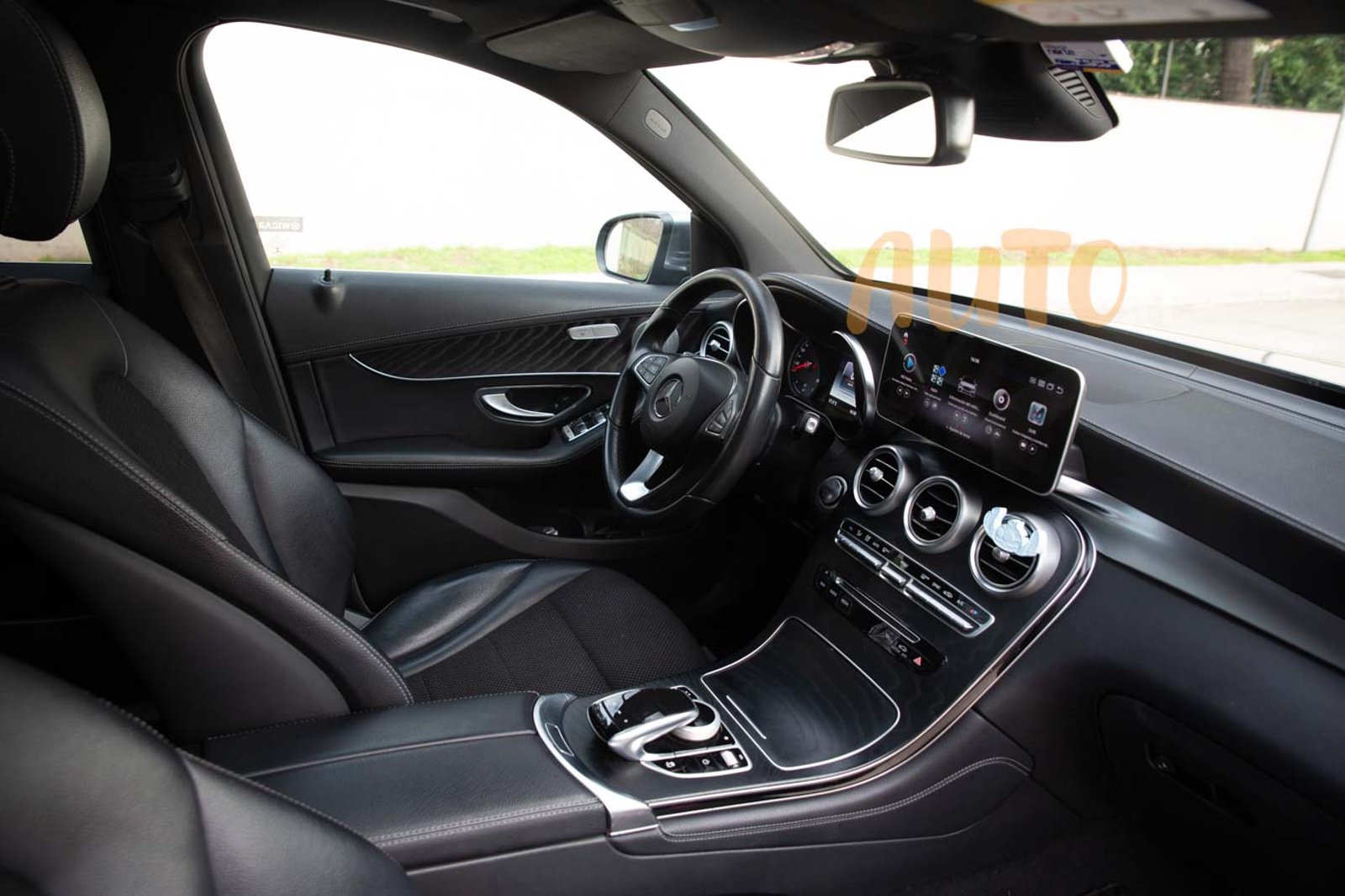 Mercedes-Benz GLC250d 2017 - Imagen 8 de 20