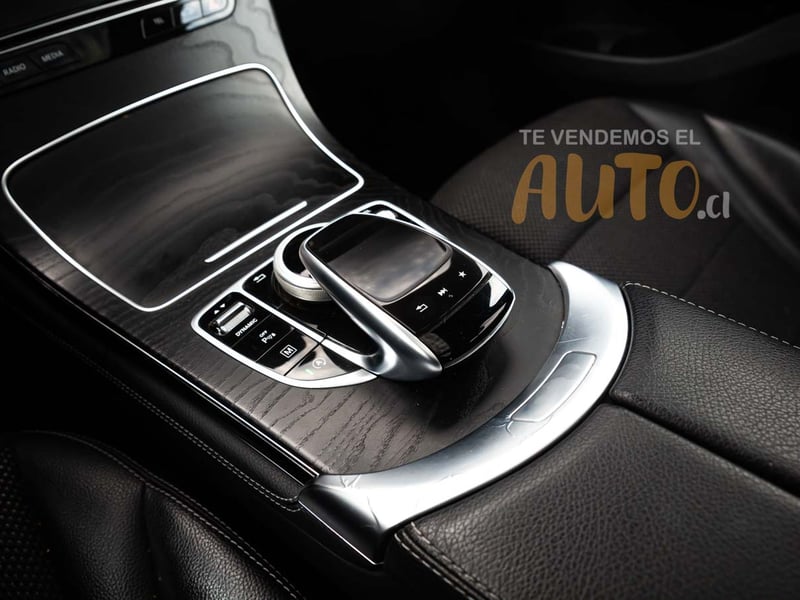 Mercedes-Benz GLC250d 2017 - Imagen 17 de 20